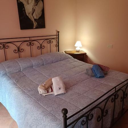 Via Delle Prigioni,17 Apartment Волтера Екстериор снимка