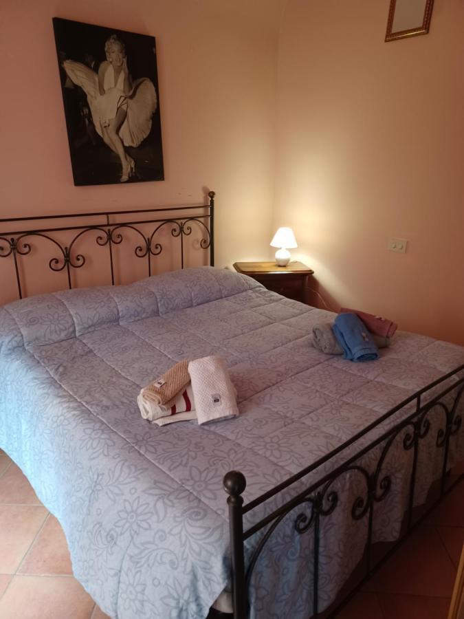 Via Delle Prigioni,17 Apartment Волтера Екстериор снимка