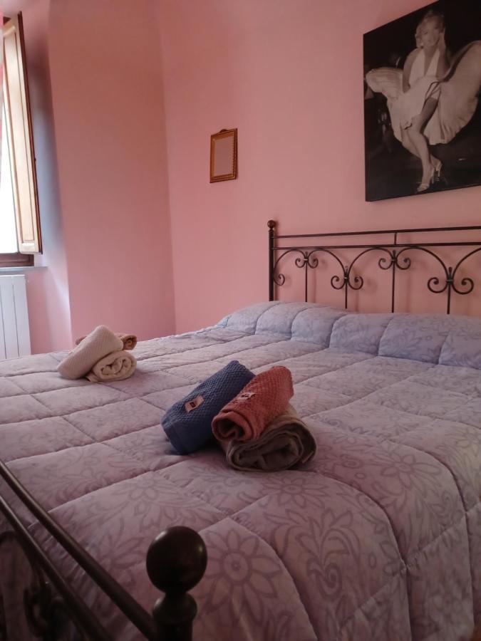 Via Delle Prigioni,17 Apartment Волтера Екстериор снимка